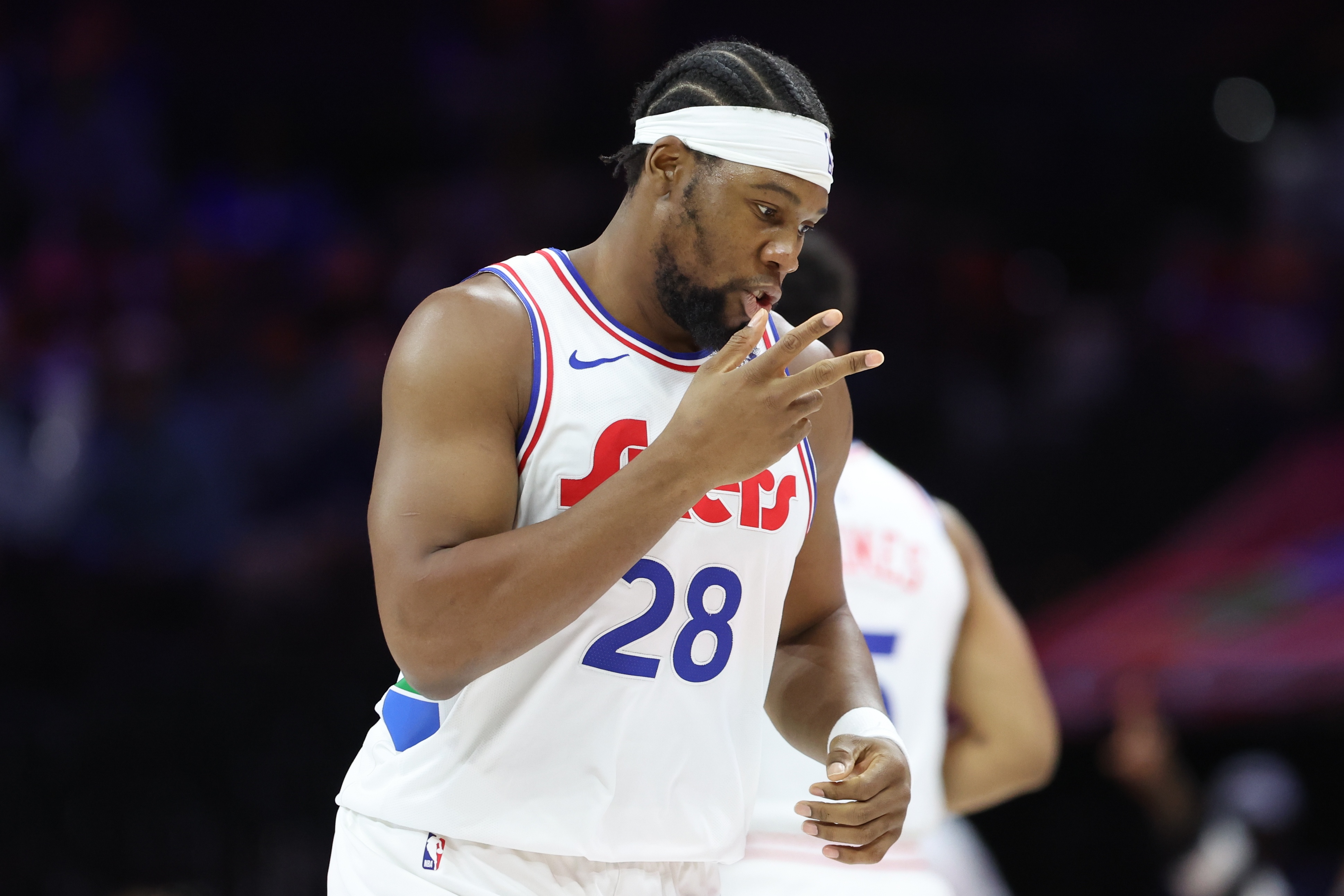 PG电子-麦凯恩：亚布塞莱离队我很难过 我和他很亲近他总是充满活力